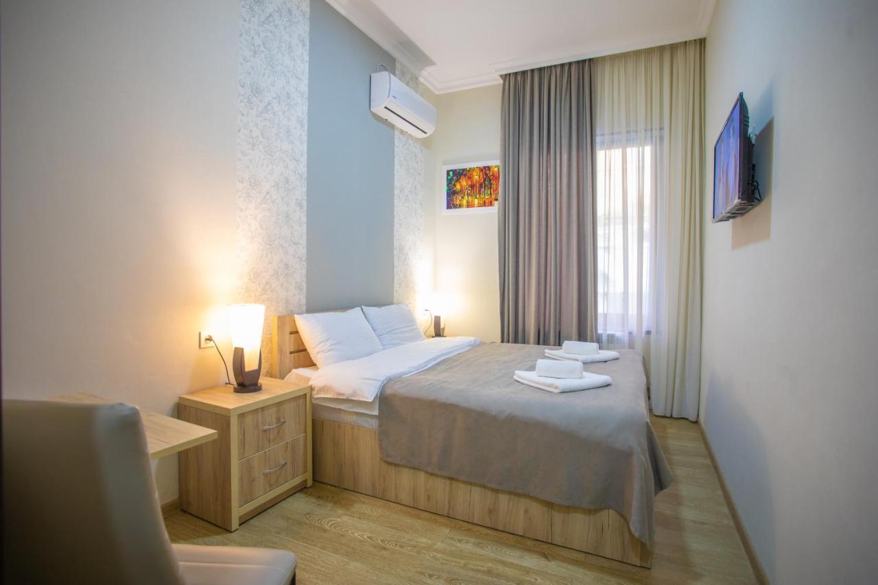 Peradia Hotel Kutaisi Eksteriør billede