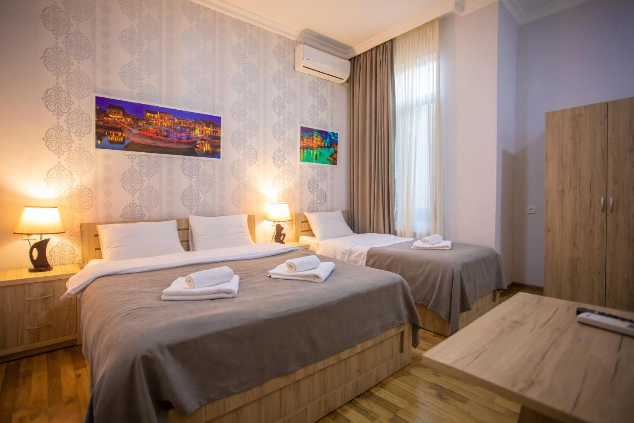 Peradia Hotel Kutaisi Eksteriør billede