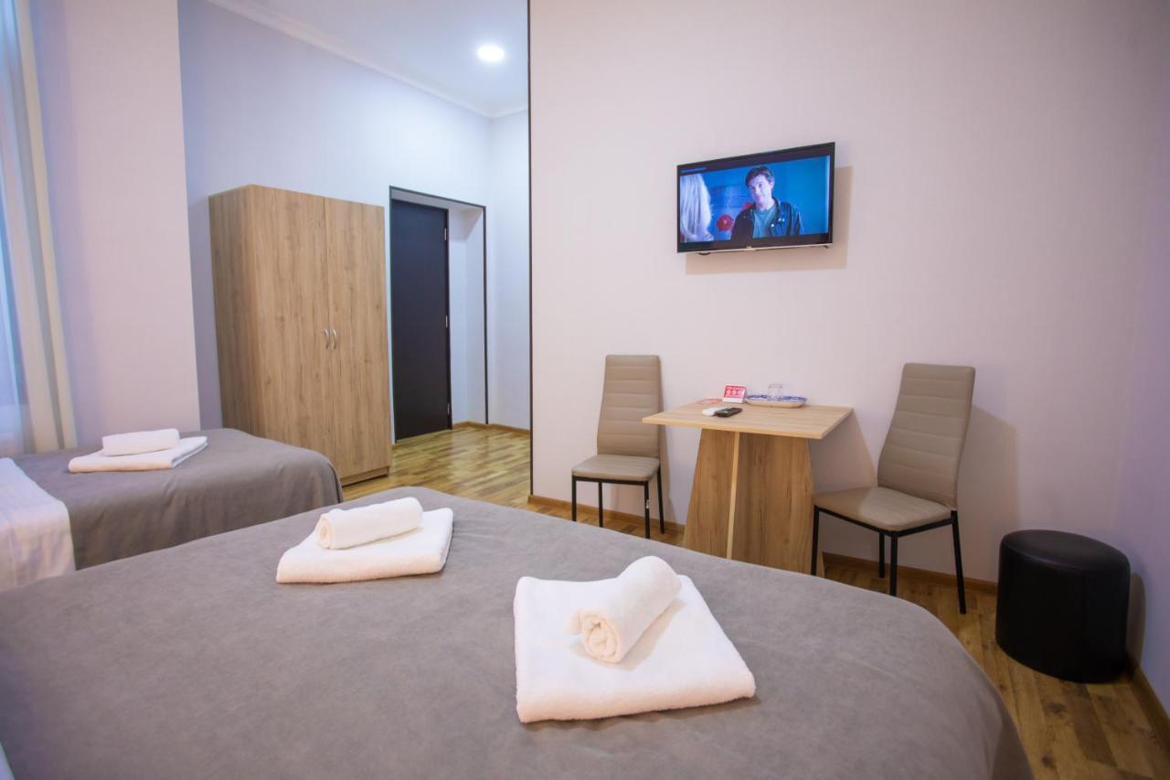 Peradia Hotel Kutaisi Eksteriør billede
